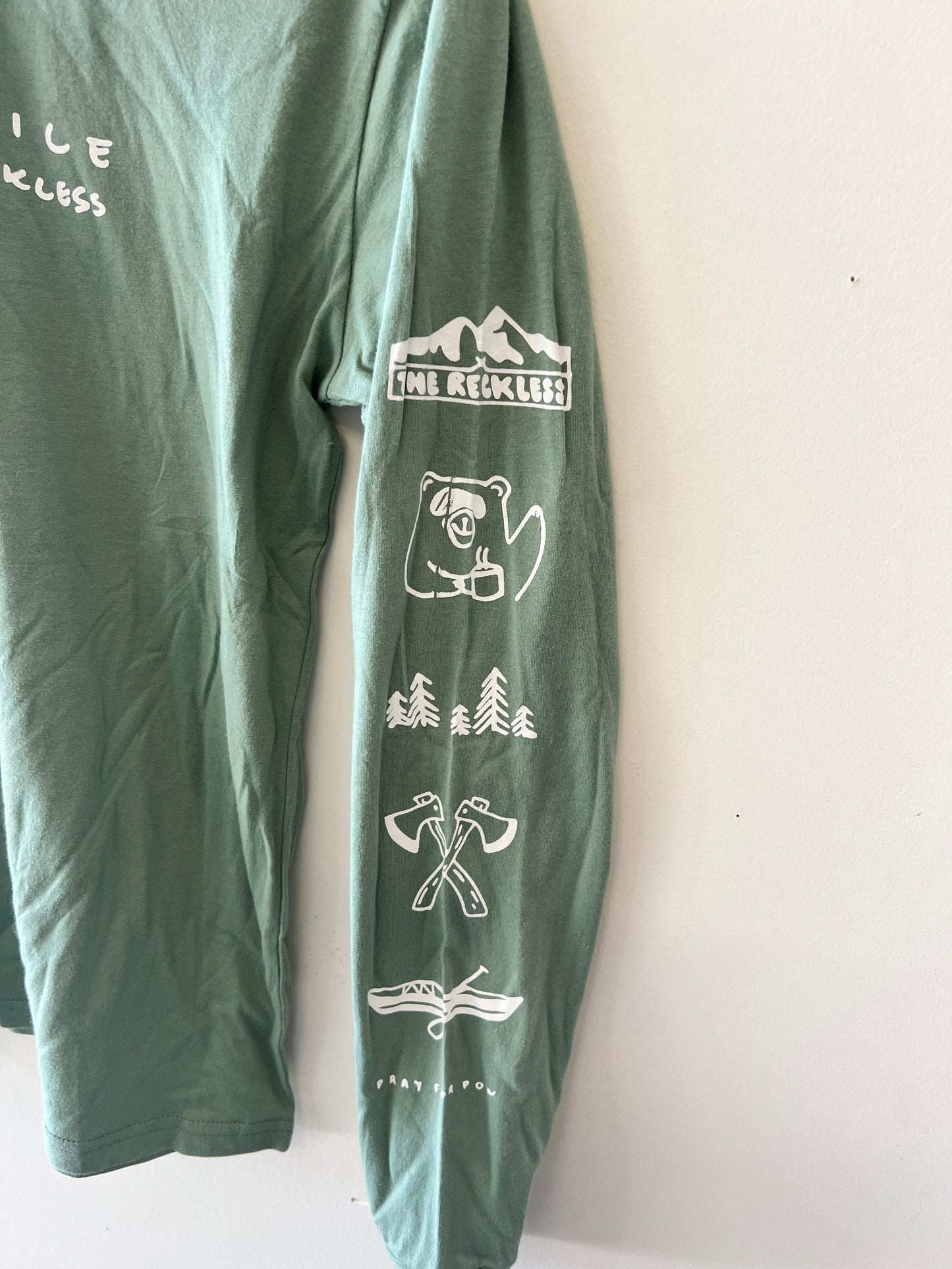 DEFECT - Pray For Pow Long Sleeve