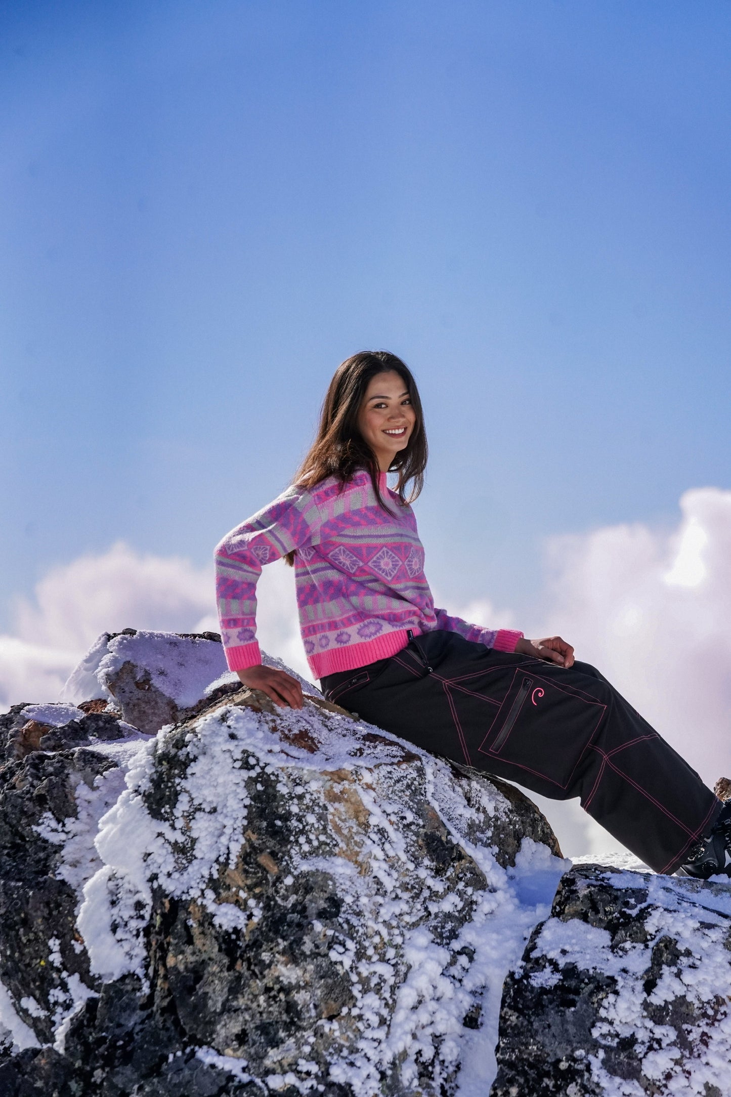 Summit Gaze Short Sweater