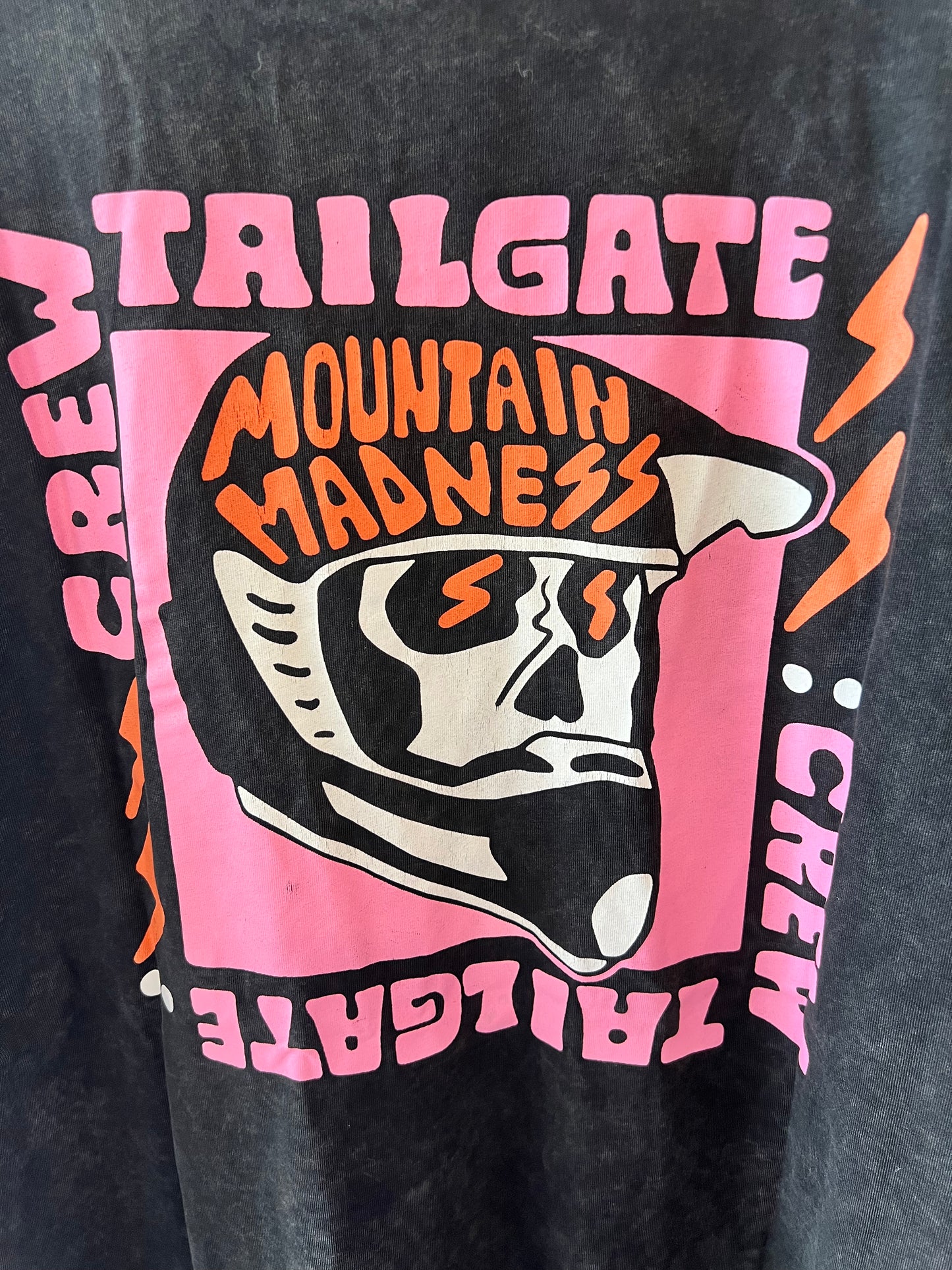 DEFECT - Mountain Madness Oversized Tee