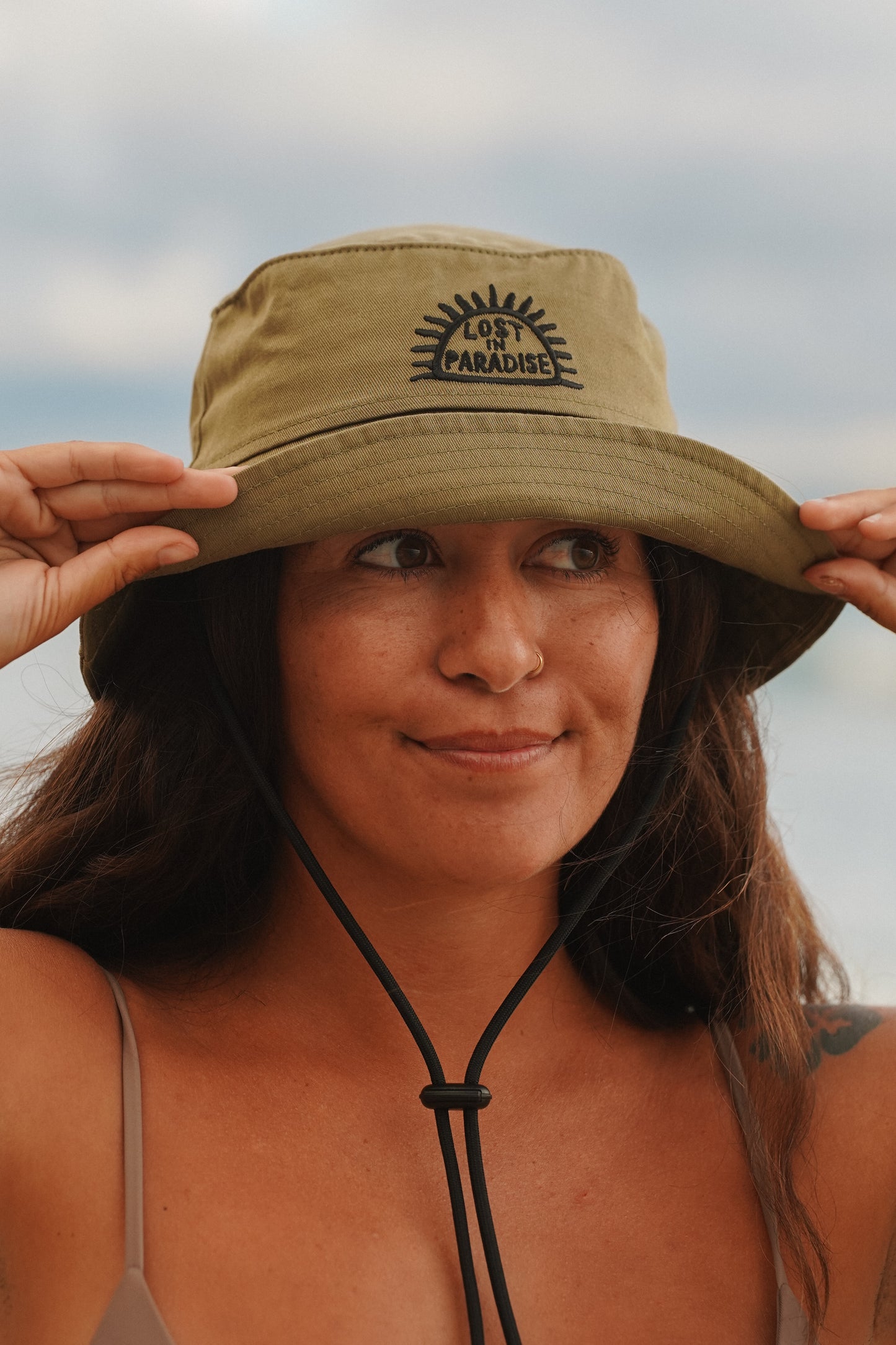 Lost in paradise Bucket Hat