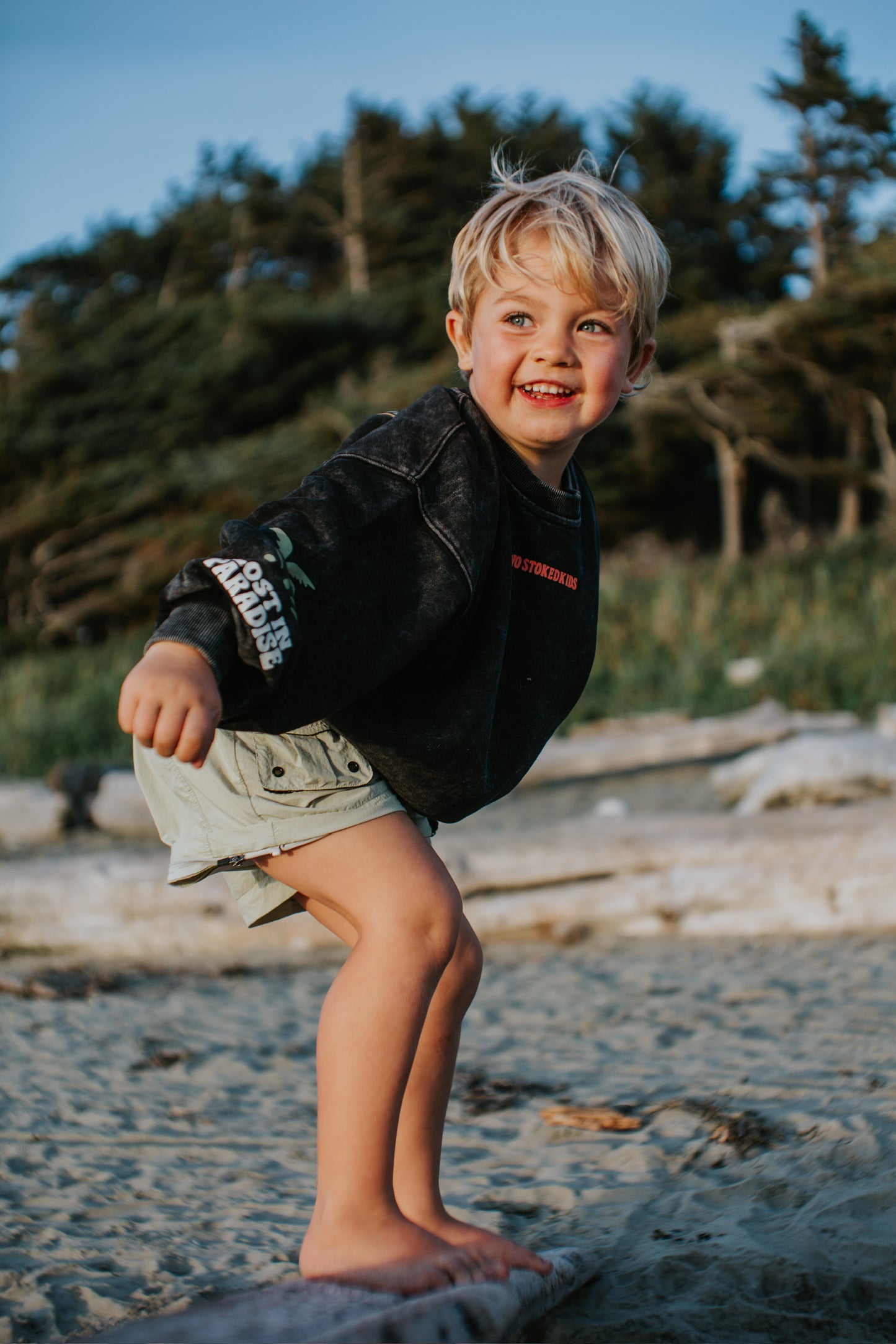 Kids oversized 100% cotton crewneck in black wash