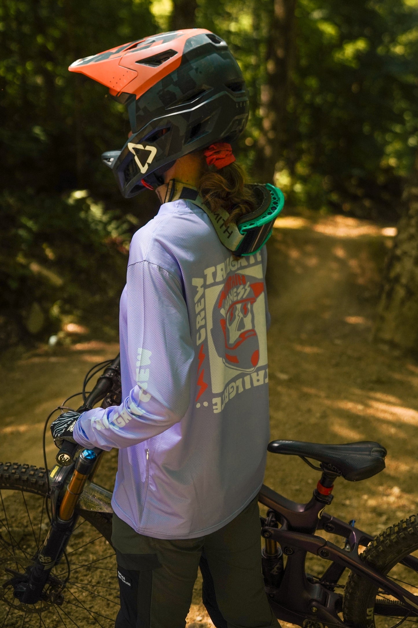 Women’s mountain bike long sleeve jersey in lilac with sublimation print and lightweight breathable material