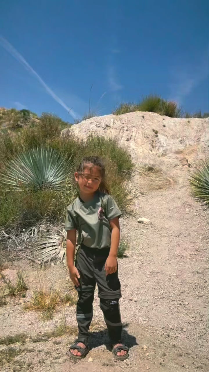 Charger et lire la vidéo dans la visionneuse de la Galerie, Kids Zip-Off MTB pants
