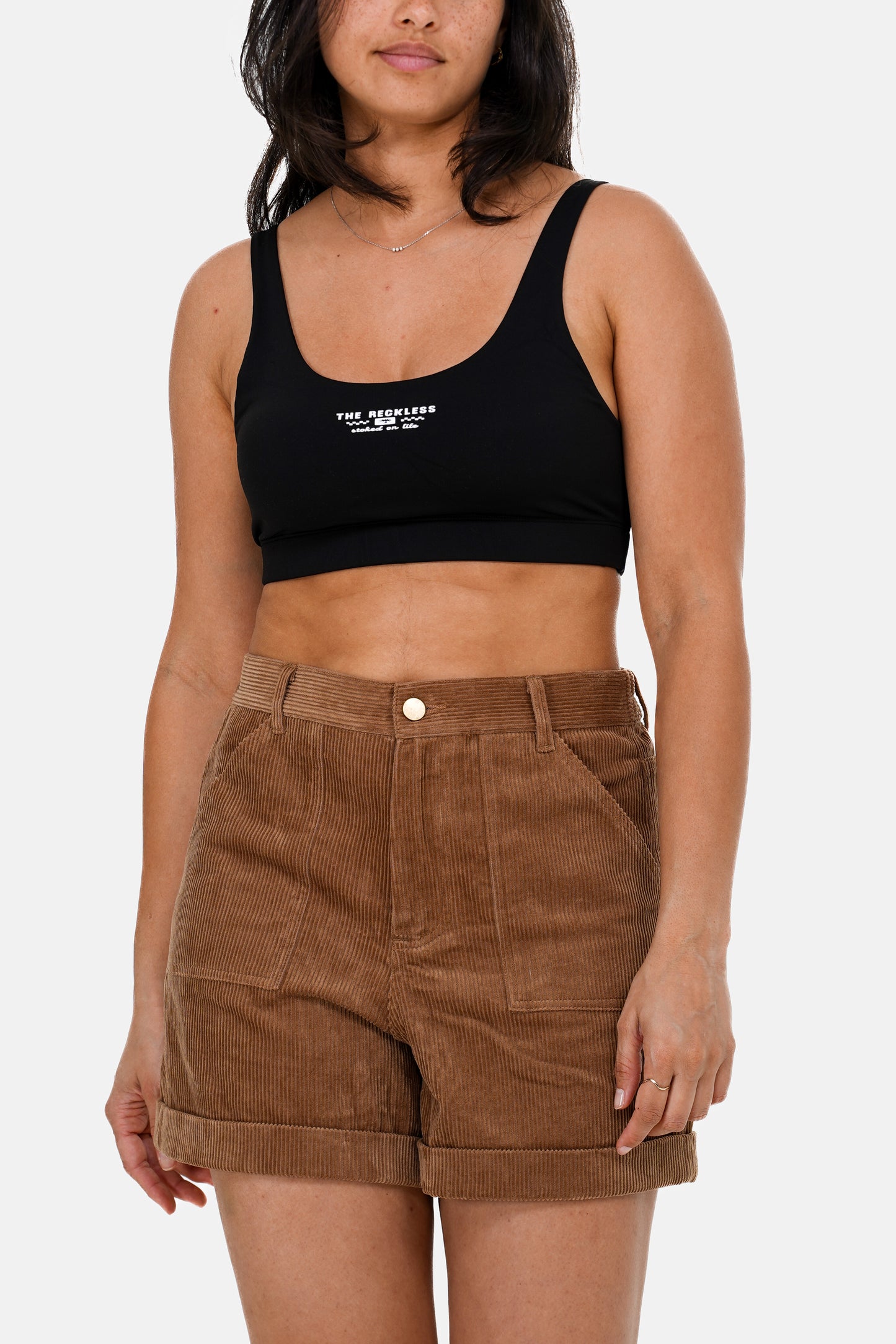 Women’s corduroy shorts in brown with relaxed fit and surf inspired summer style